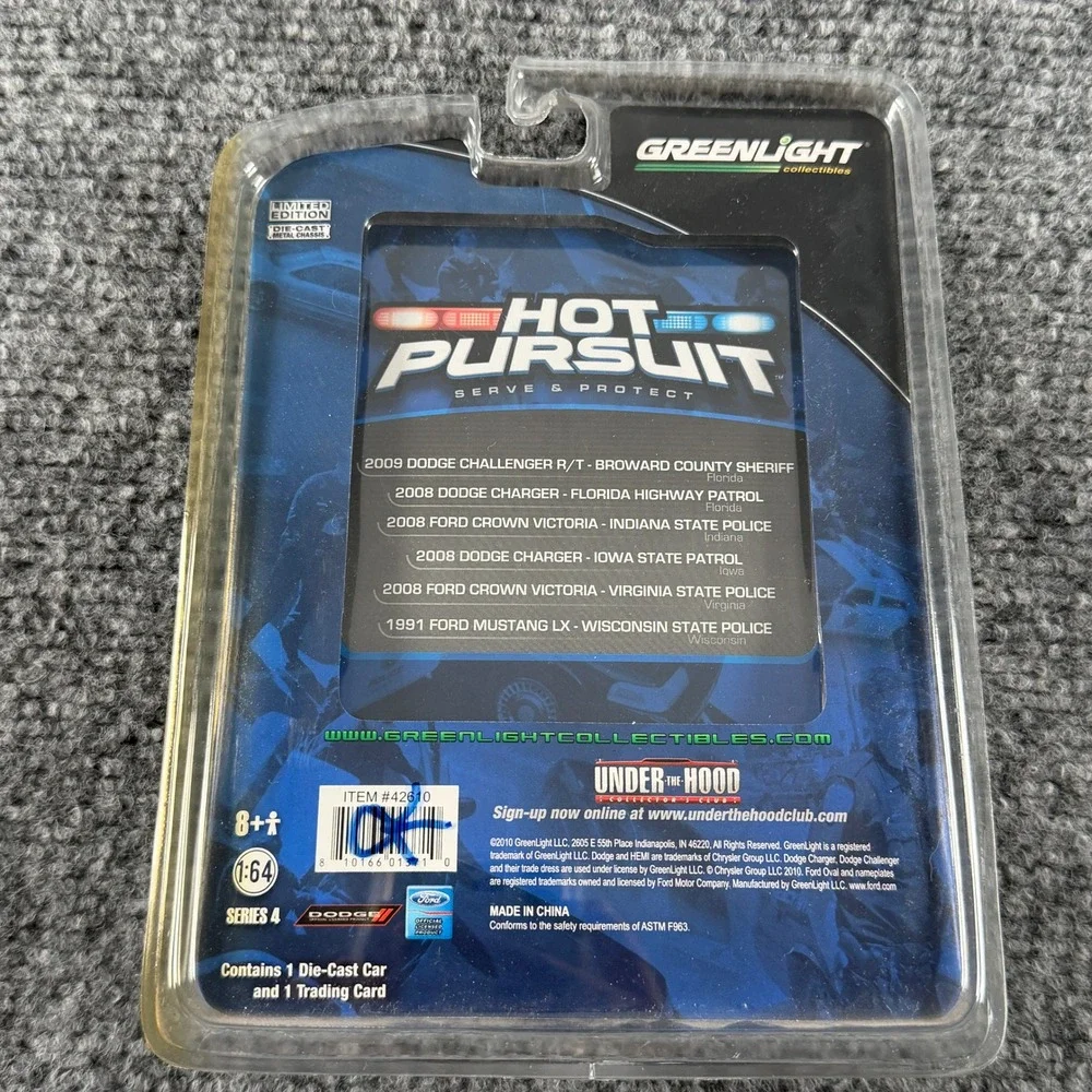 Greenlight 2009 Dodge Challenger 1:64 Black Hot Pursuit Broward Sheriff Car